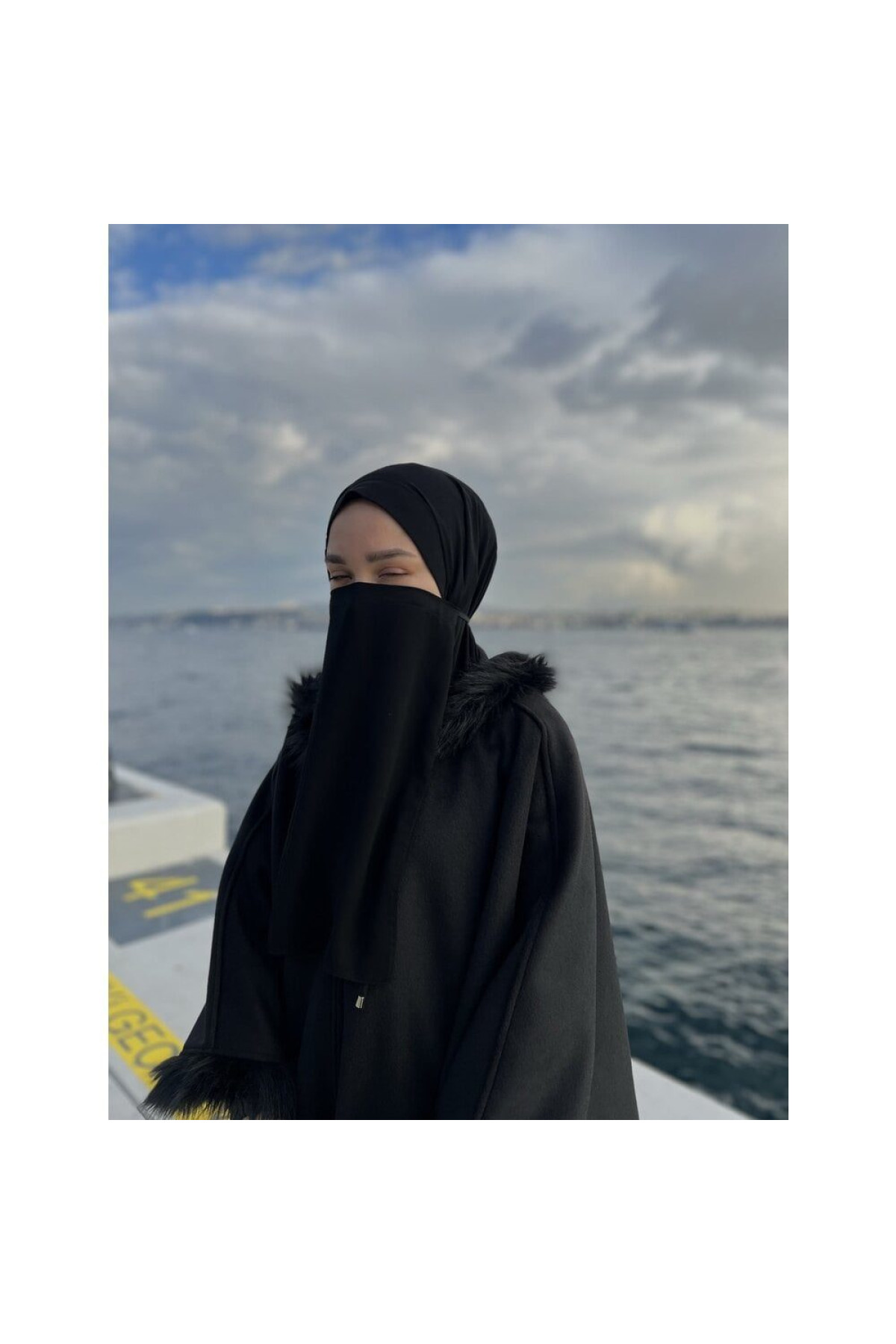 Armâni kalın kaşe kürklü esved verev panço