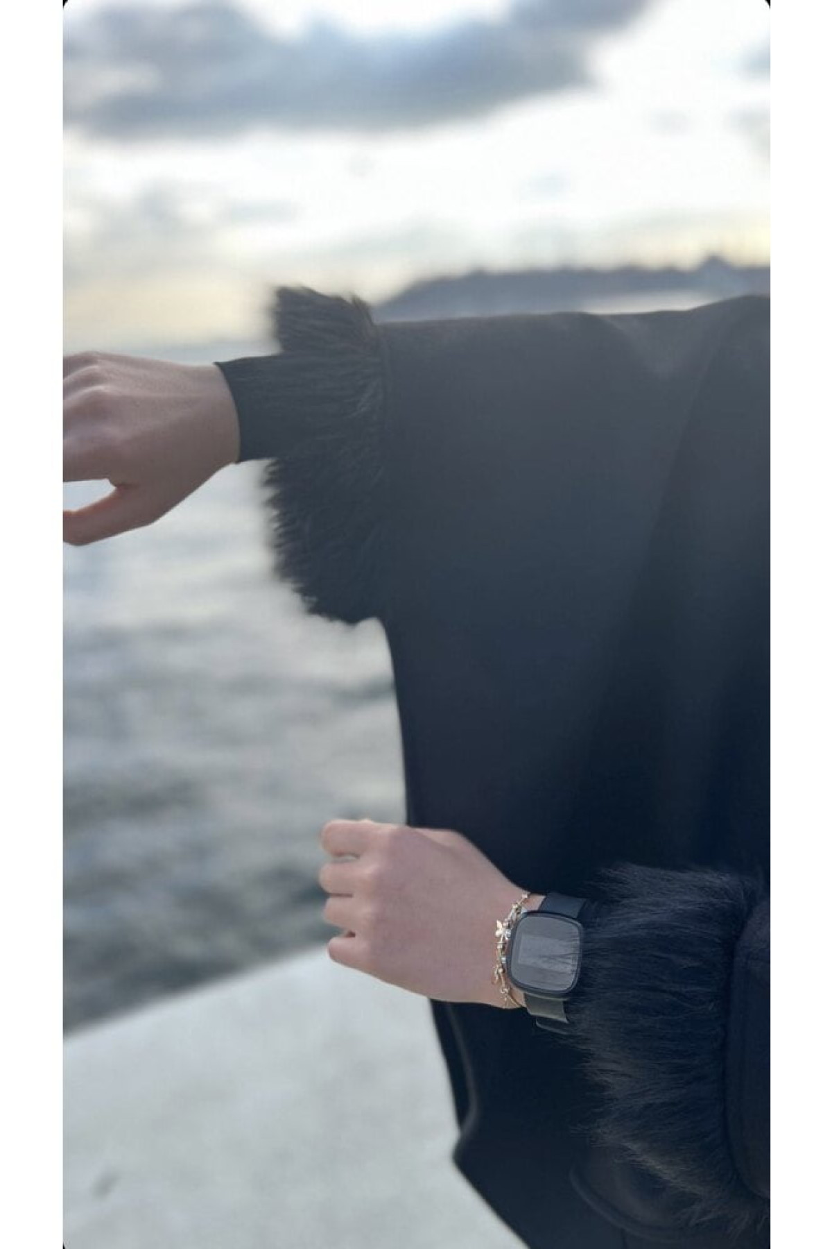 Armâni kalın kaşe kürklü esved verev panço