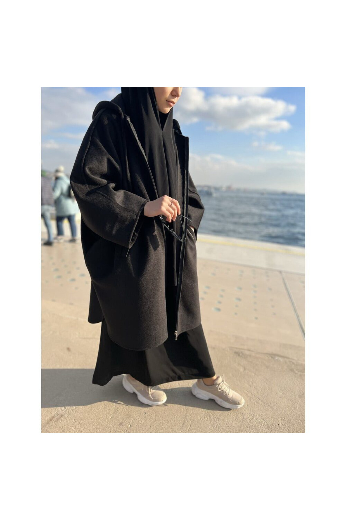 Armâni kalın kaşe panço düz kesim kapşonlu