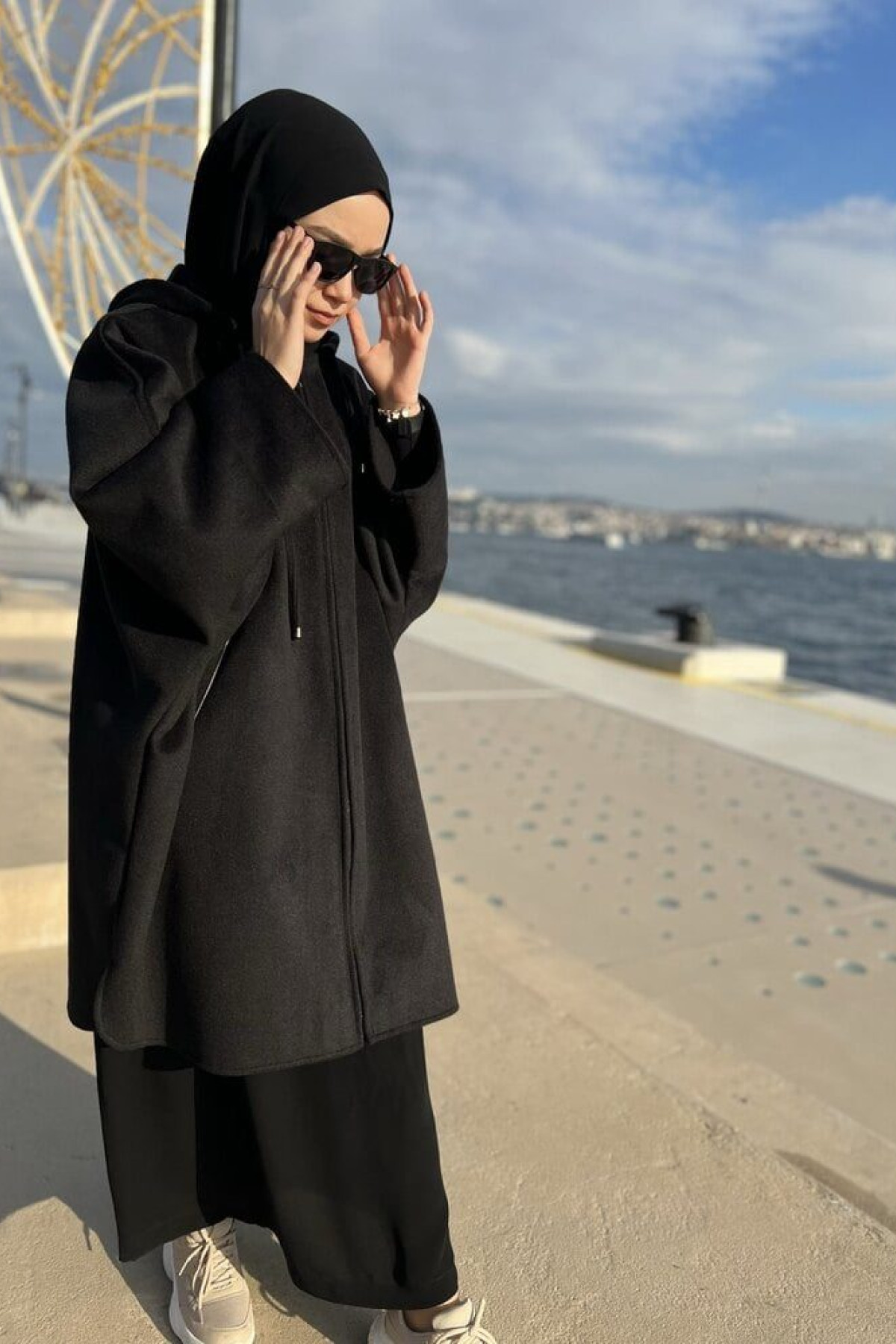 Armâni kalın kaşe panço düz kesim kapşonlu