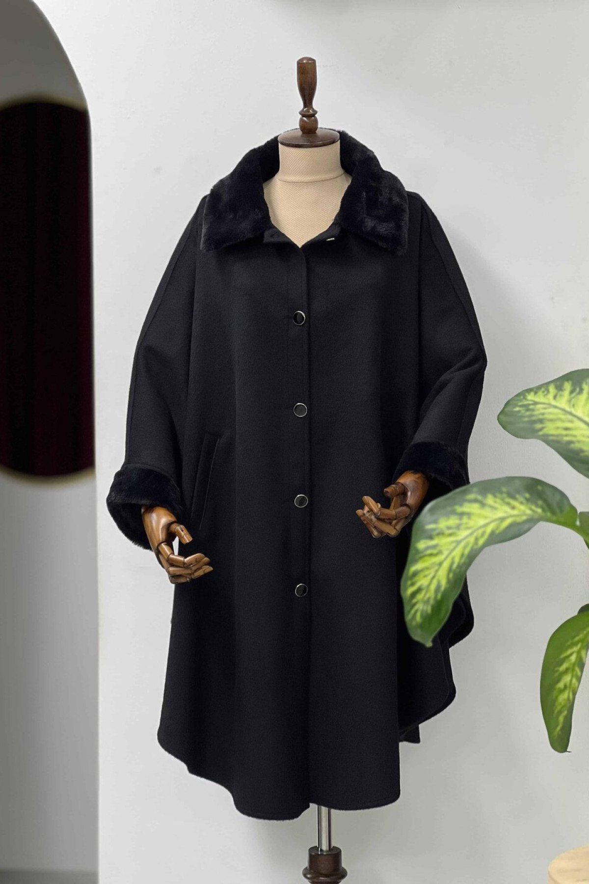 Foklu Hakim yaka Asil panço