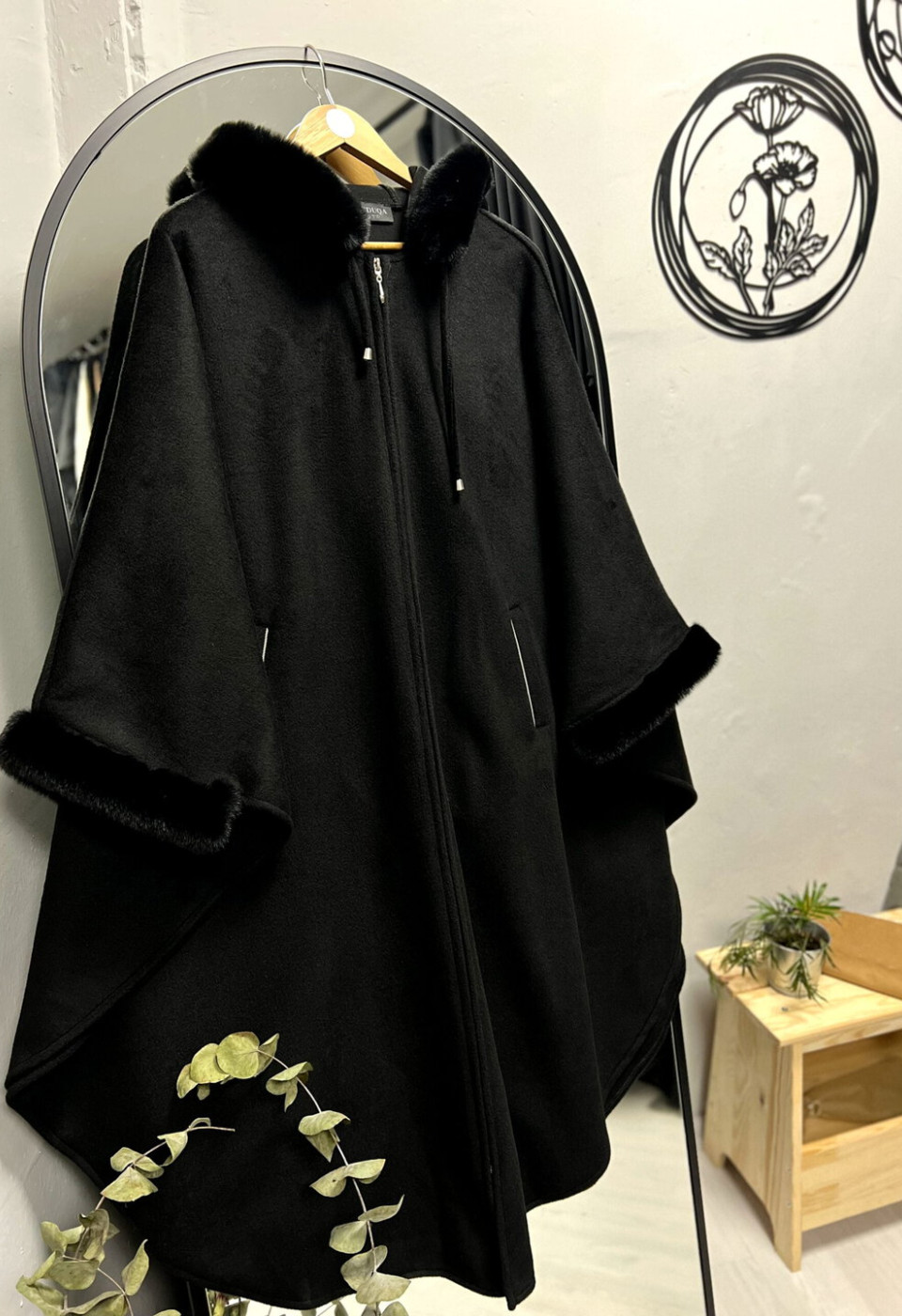 Kalın Kaşe Fok Detay Panço