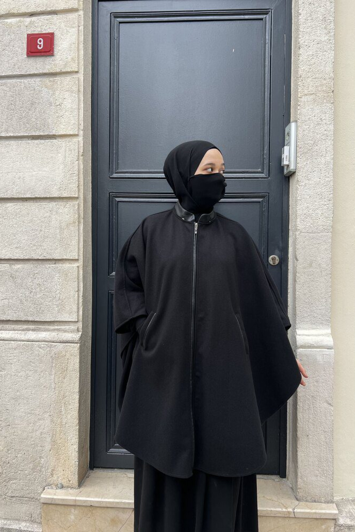 kaşe deri hakim yaka panço ön görünüm