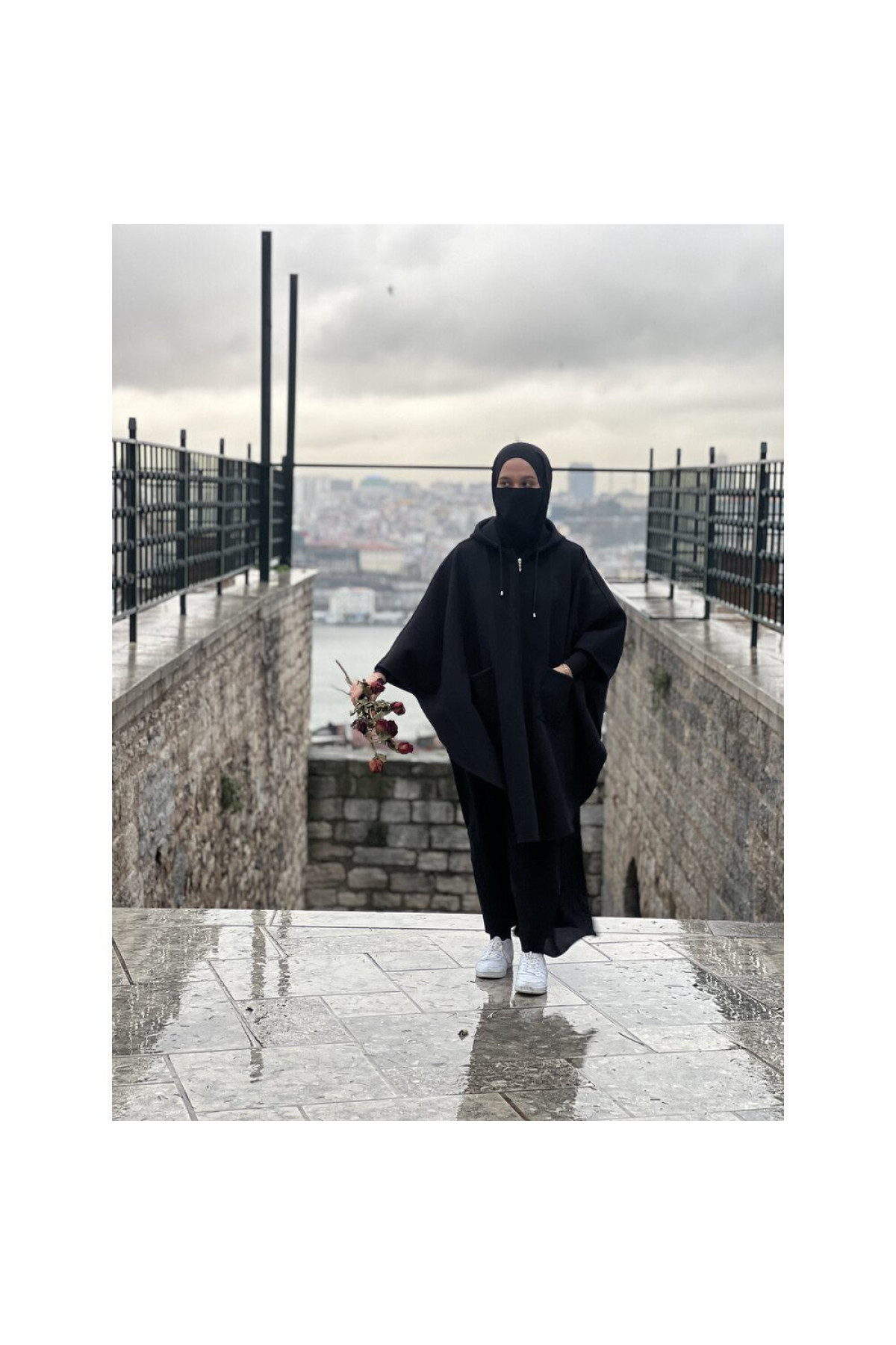 kaşe nervür verev panço ön görünüm