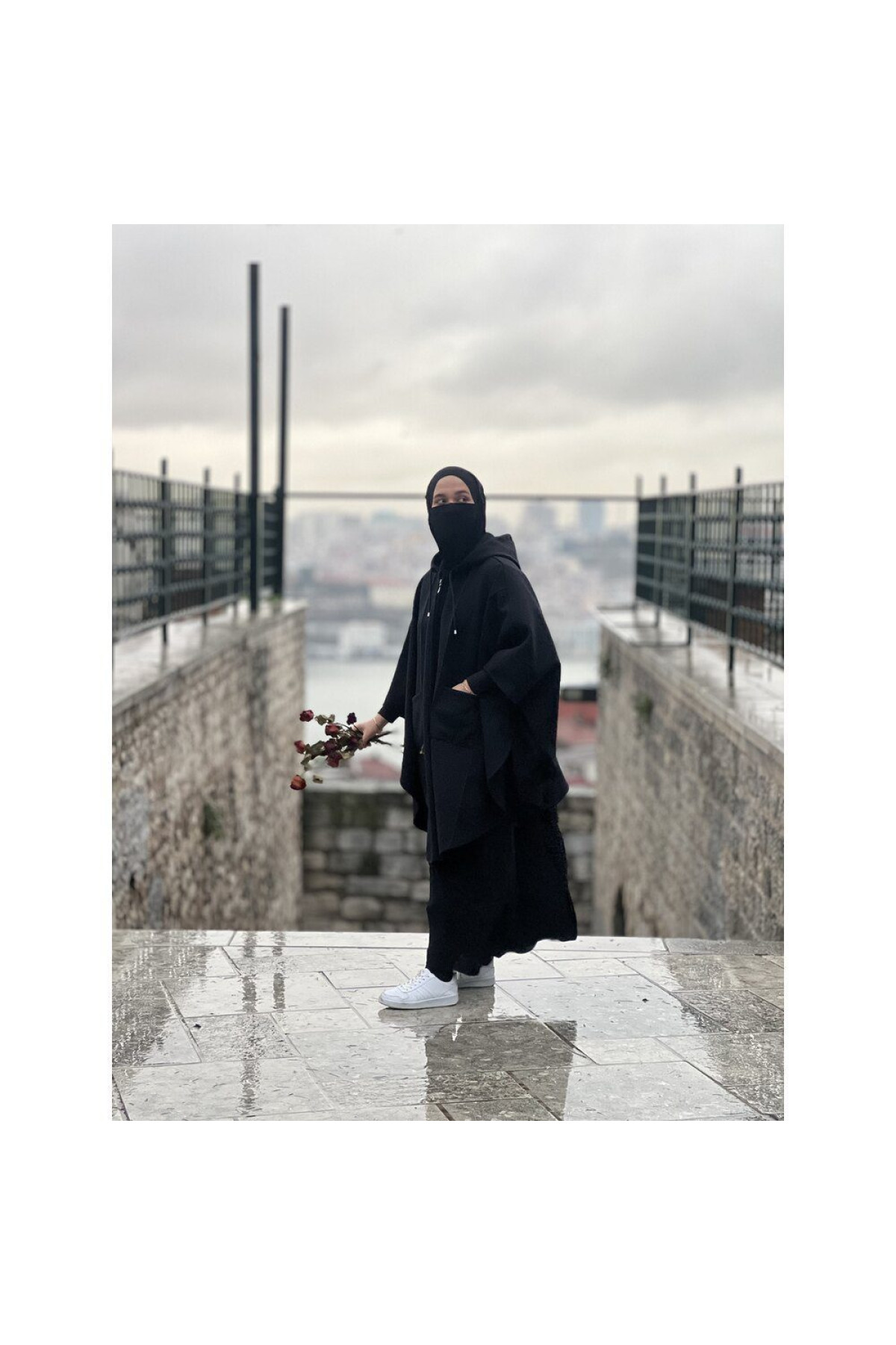 kaşe nervür verev panço ön görünüm