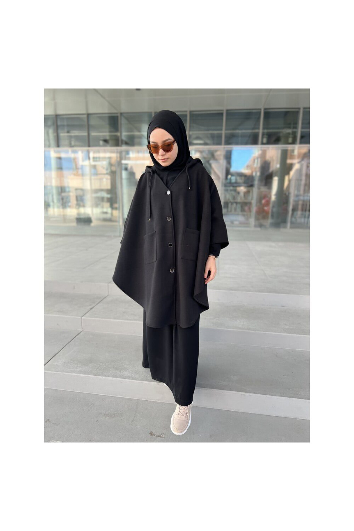 kaşe v yaka verev panço ön görünüm