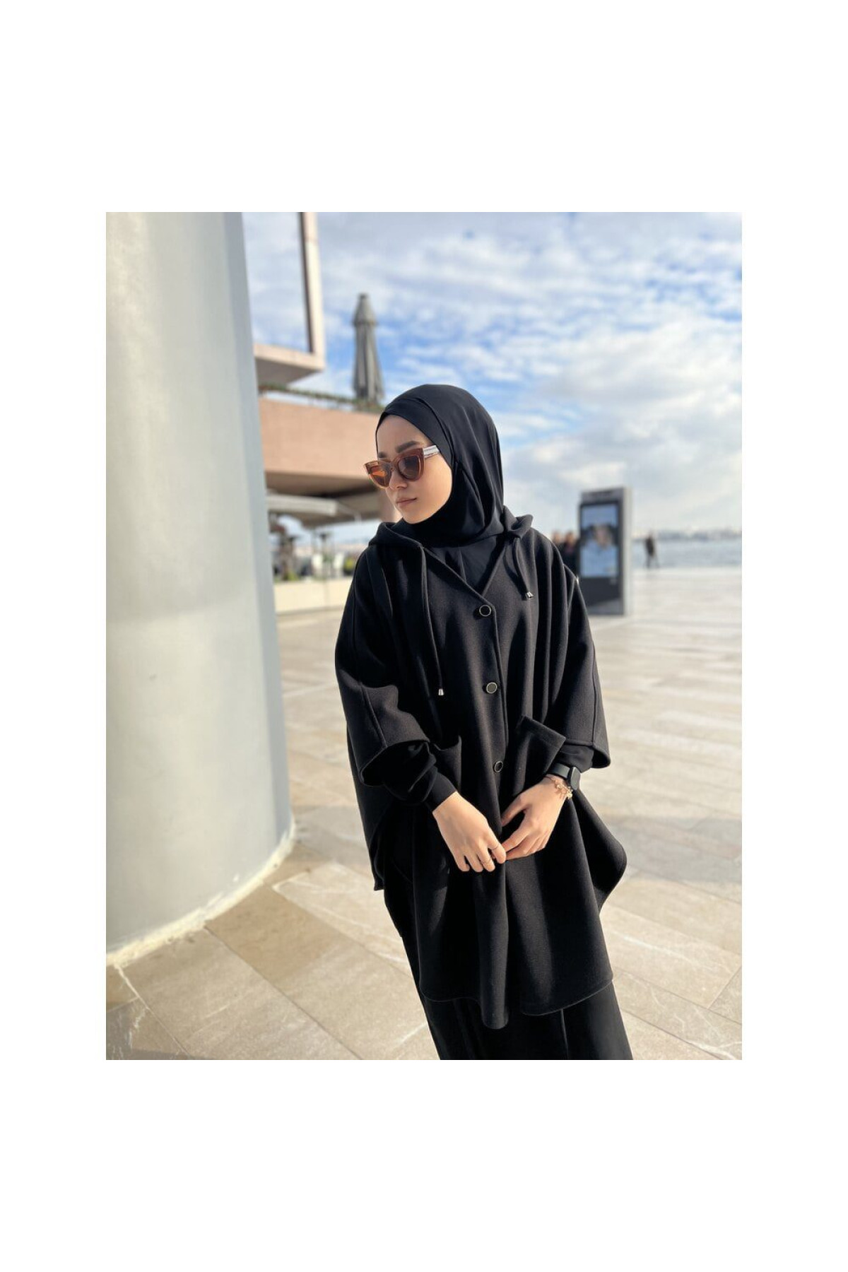 kaşe v yaka verev panço ön görünüm