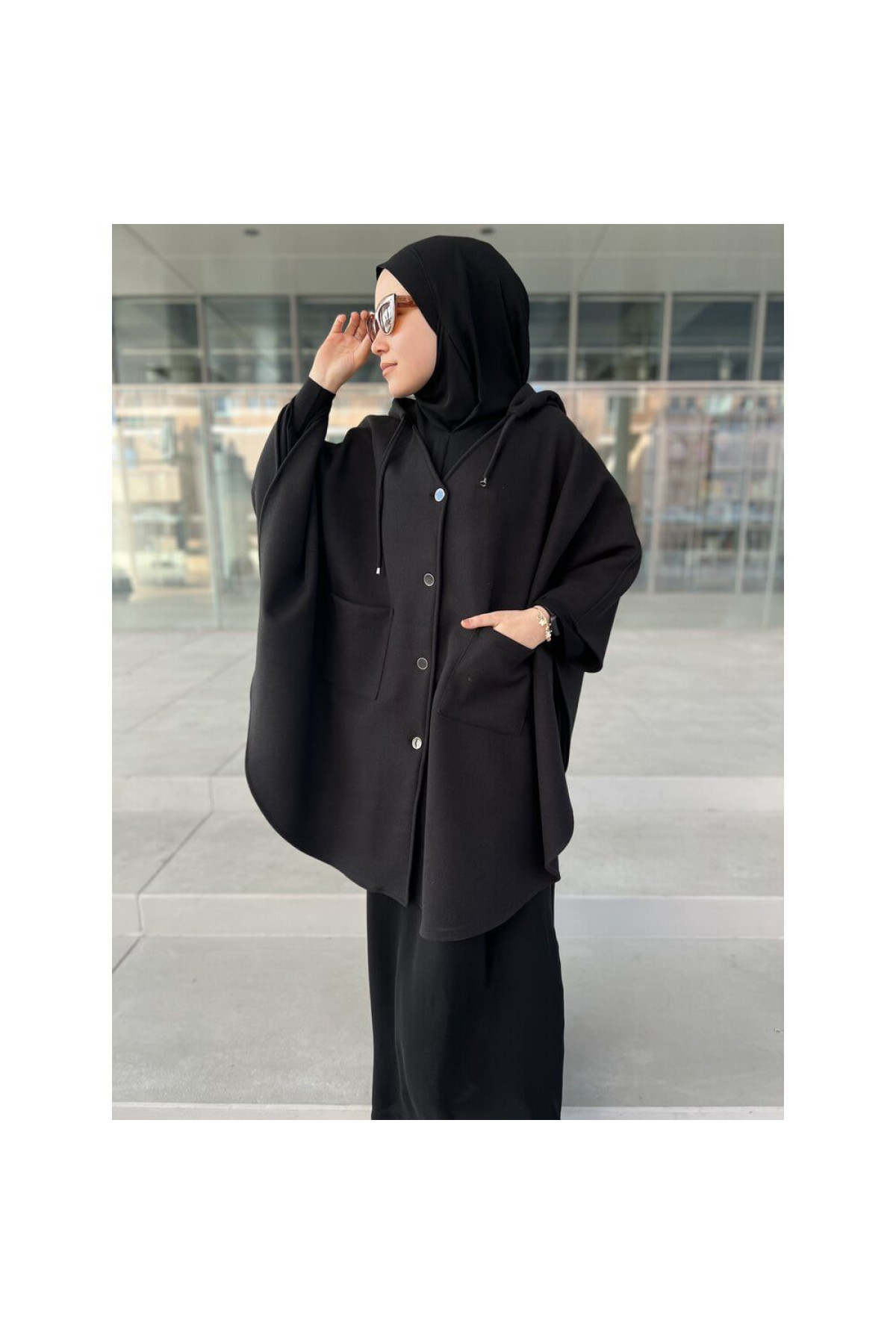 kaşe v yaka verev panço ön görünüm