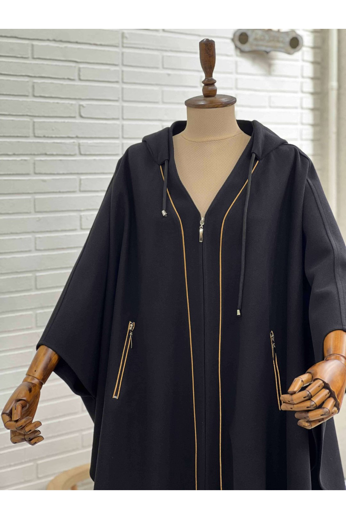 kimono gold biyeli yaka panço ön görünüm