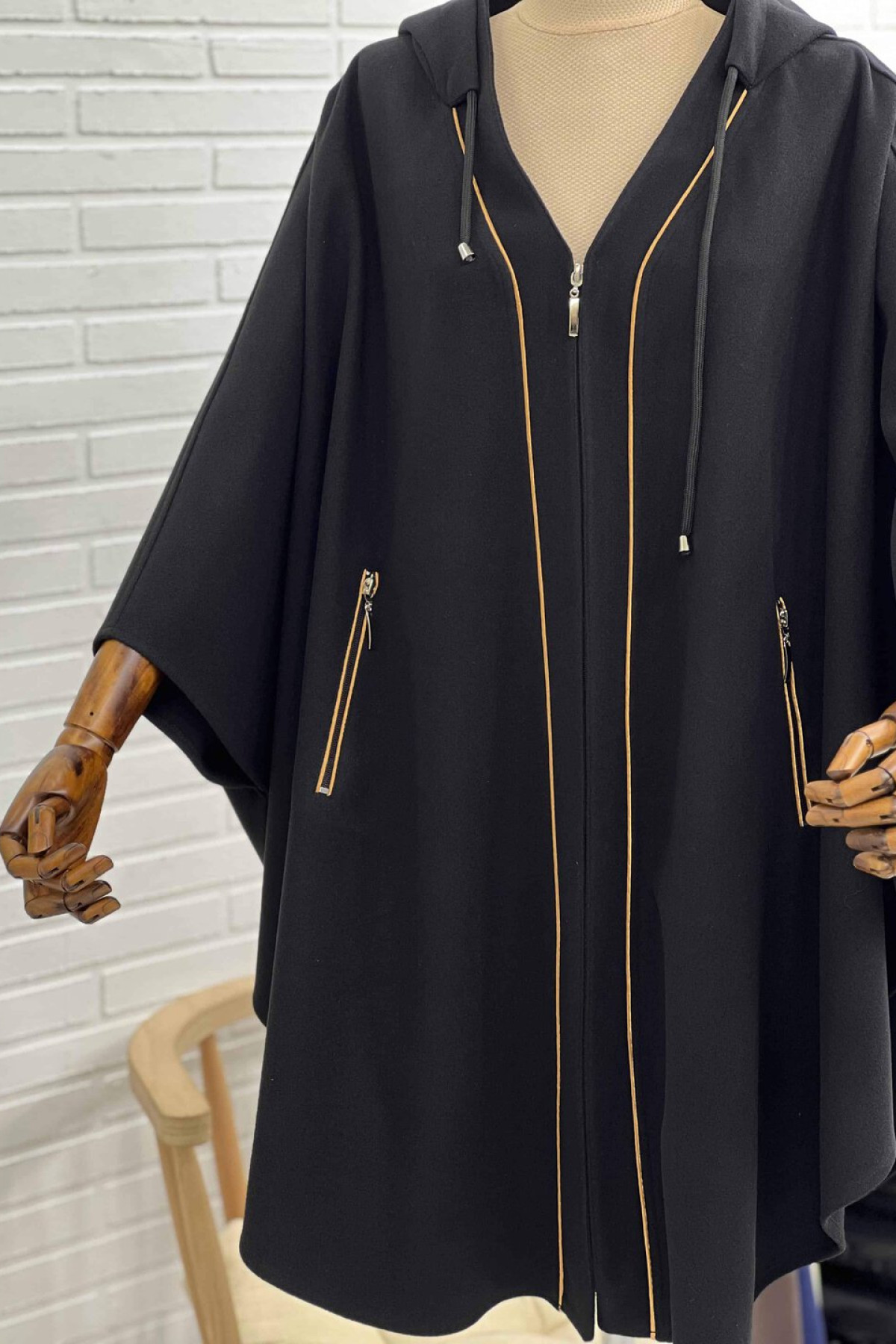 kimono gold biyeli yaka panço ön görünüm