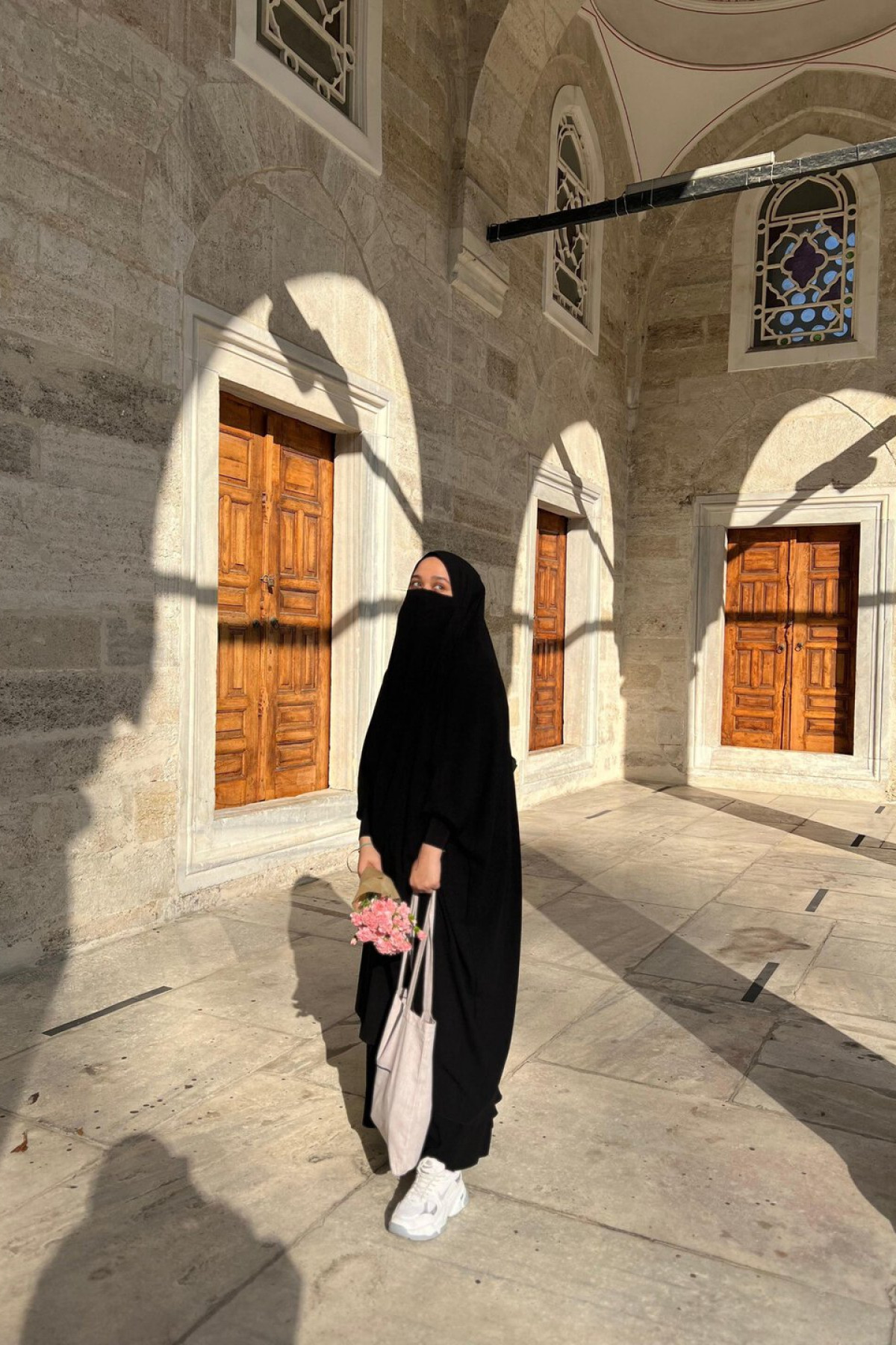 Peçeli Afgan Çarşaf-ı Şerif