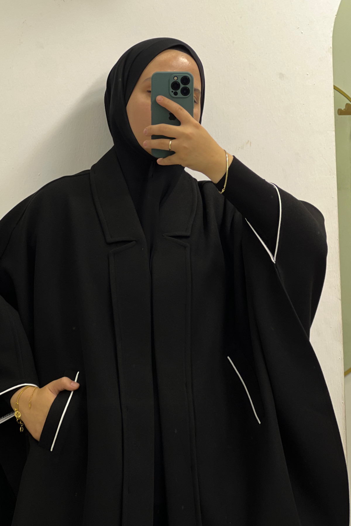 Sade Yaka Tasarım Panço 95cm (Kol ve Cep Biyeli) Sade Yaka Tasarım Panço 95cm (Kol ve Cep Biyeli)