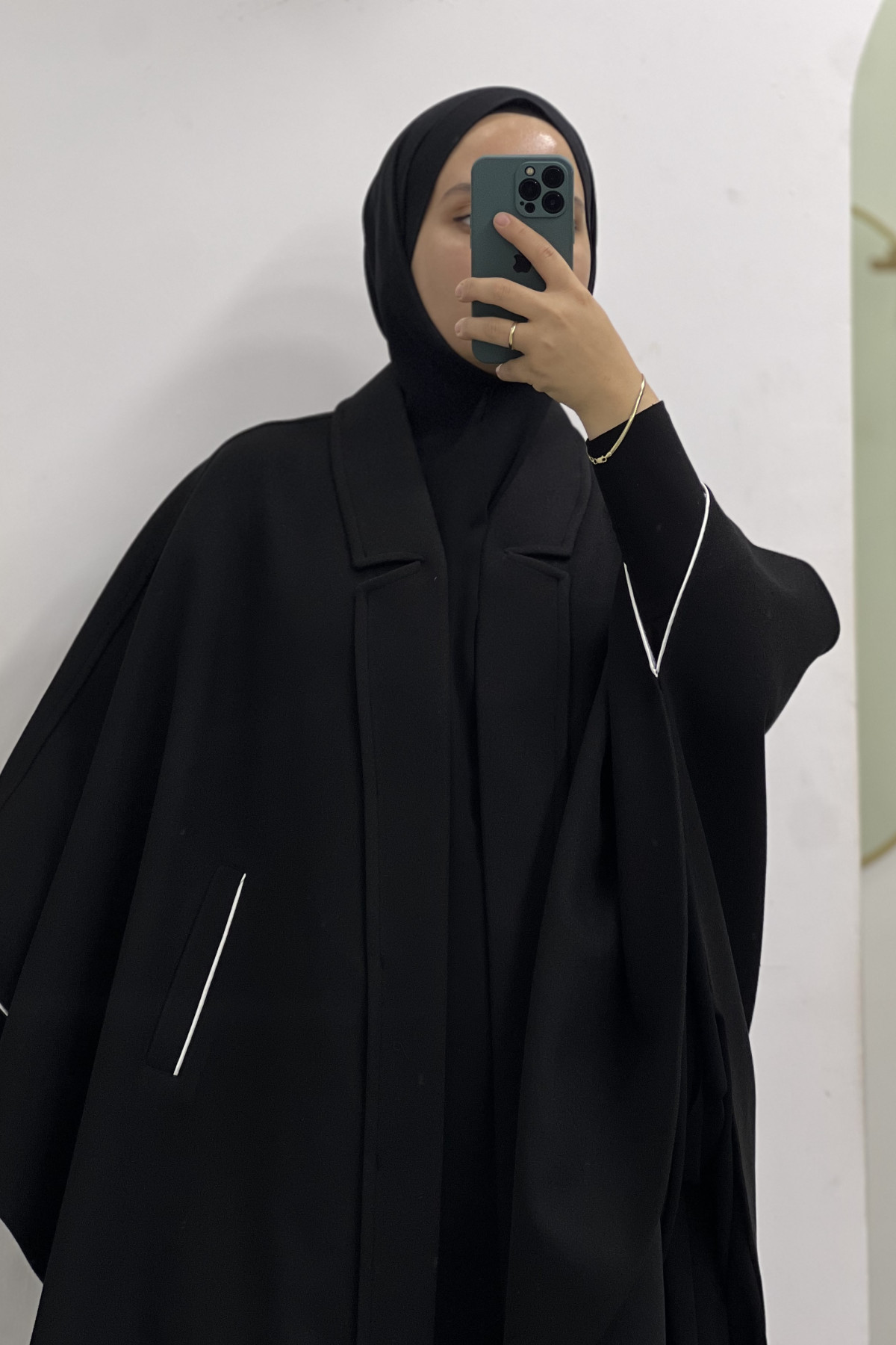 Sade Yaka Tasarım Panço 95cm (Kol ve Cep Biyeli) Sade Yaka Tasarım Panço 95cm (Kol ve Cep Biyeli)