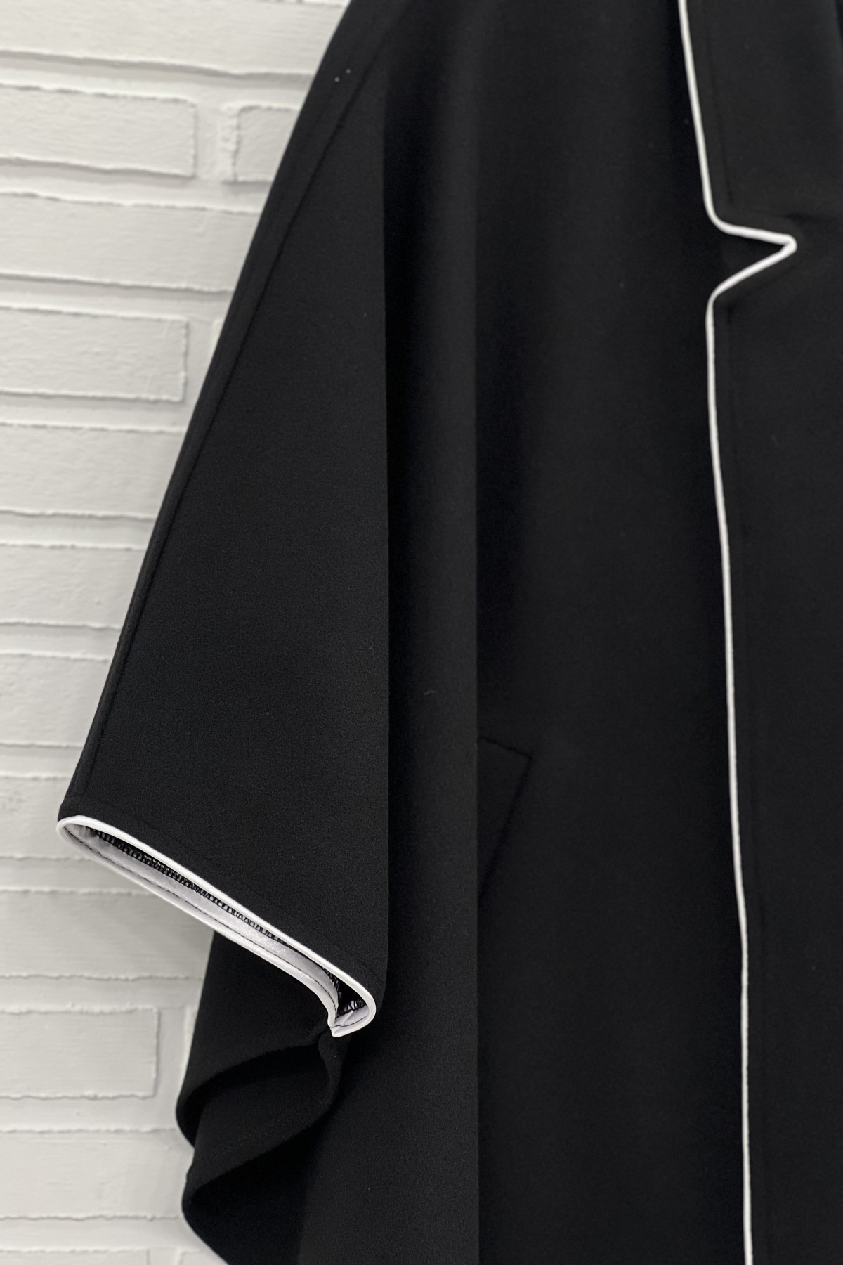 Sade Yaka Tasarım Panço 95cm (Kol ve Yaka Biyeli)