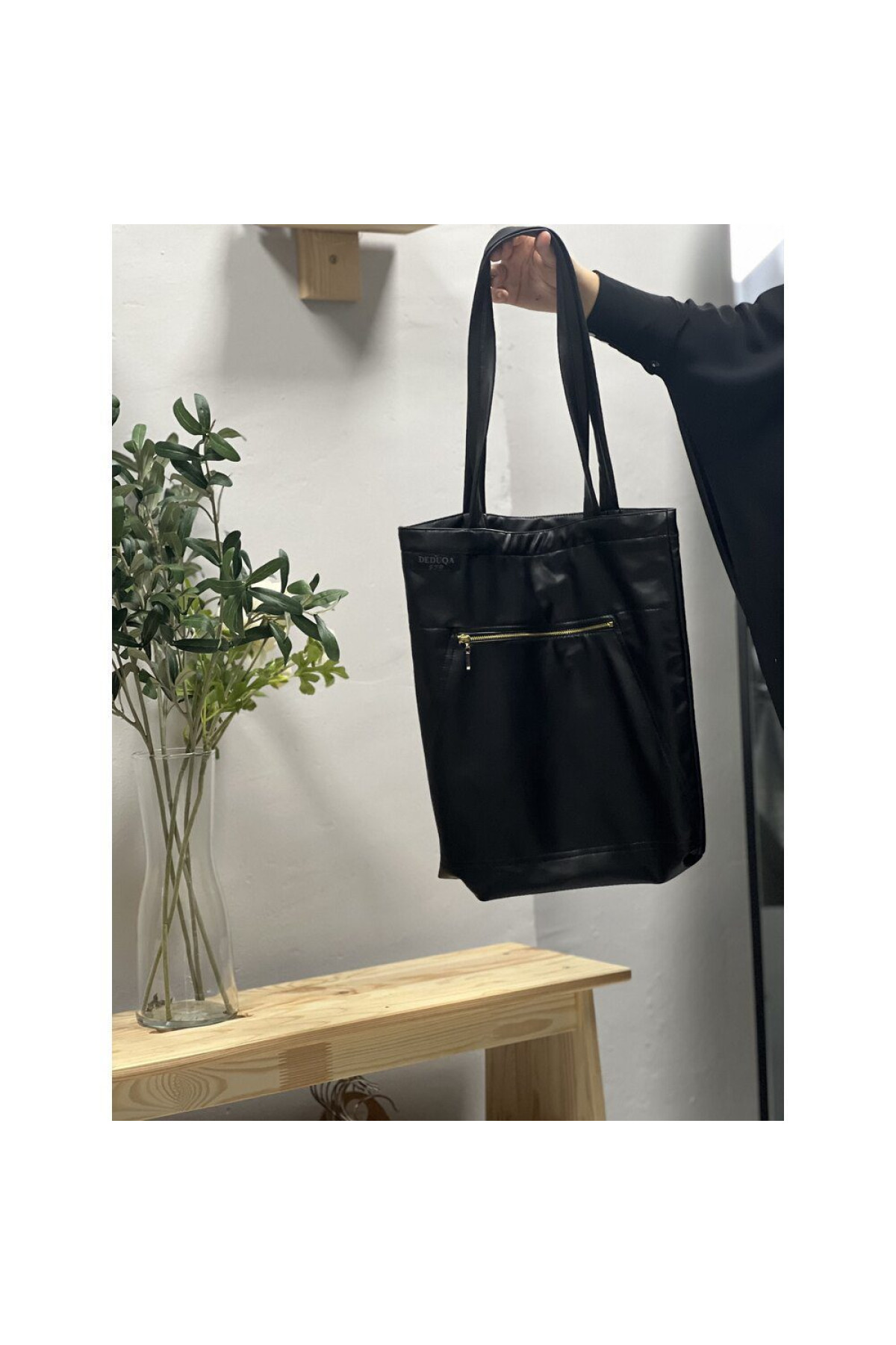 suni deri canta on gorunum