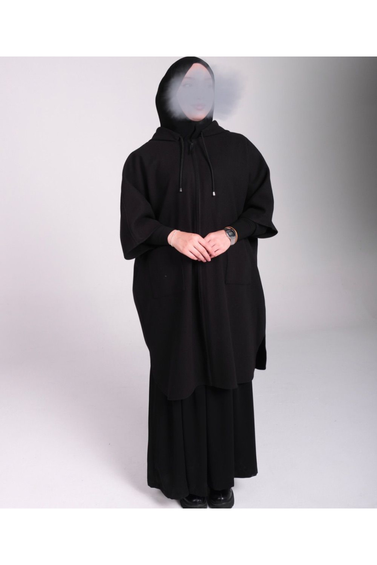 kaşe siyah düz kesim panço ön görünüm